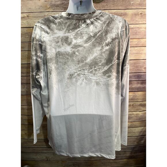 Mossy Oak Fishing Shirt – Size XL – Gray/White Camo – Hydroplex – Made in Jordan - Picture 2 of 11